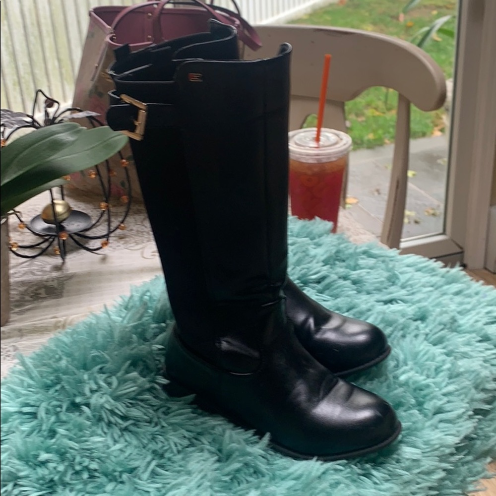 Girls boots